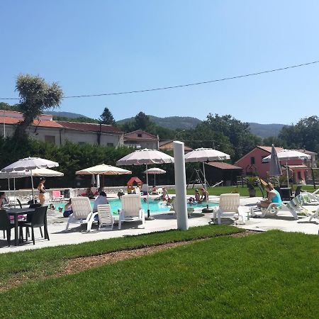סאלה קונסיליניה Agriturismo La Palazza מראה חיצוני תמונה