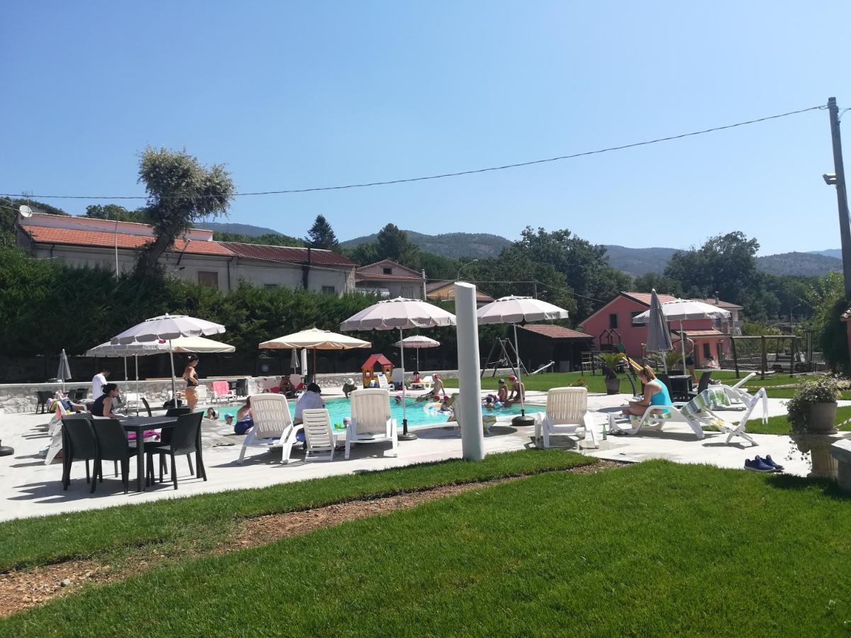 סאלה קונסיליניה Agriturismo La Palazza מראה חיצוני תמונה