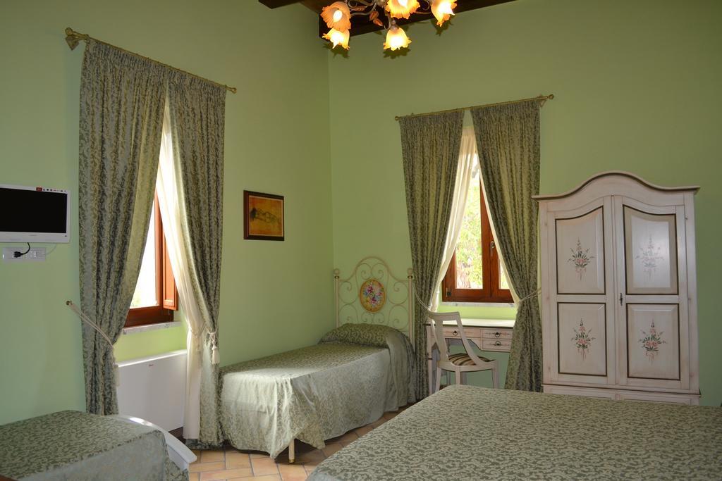 סאלה קונסיליניה Agriturismo La Palazza מראה חיצוני תמונה