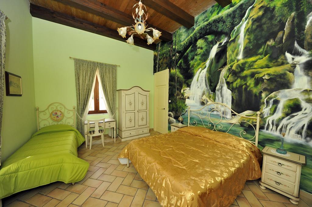 סאלה קונסיליניה Agriturismo La Palazza מראה חיצוני תמונה